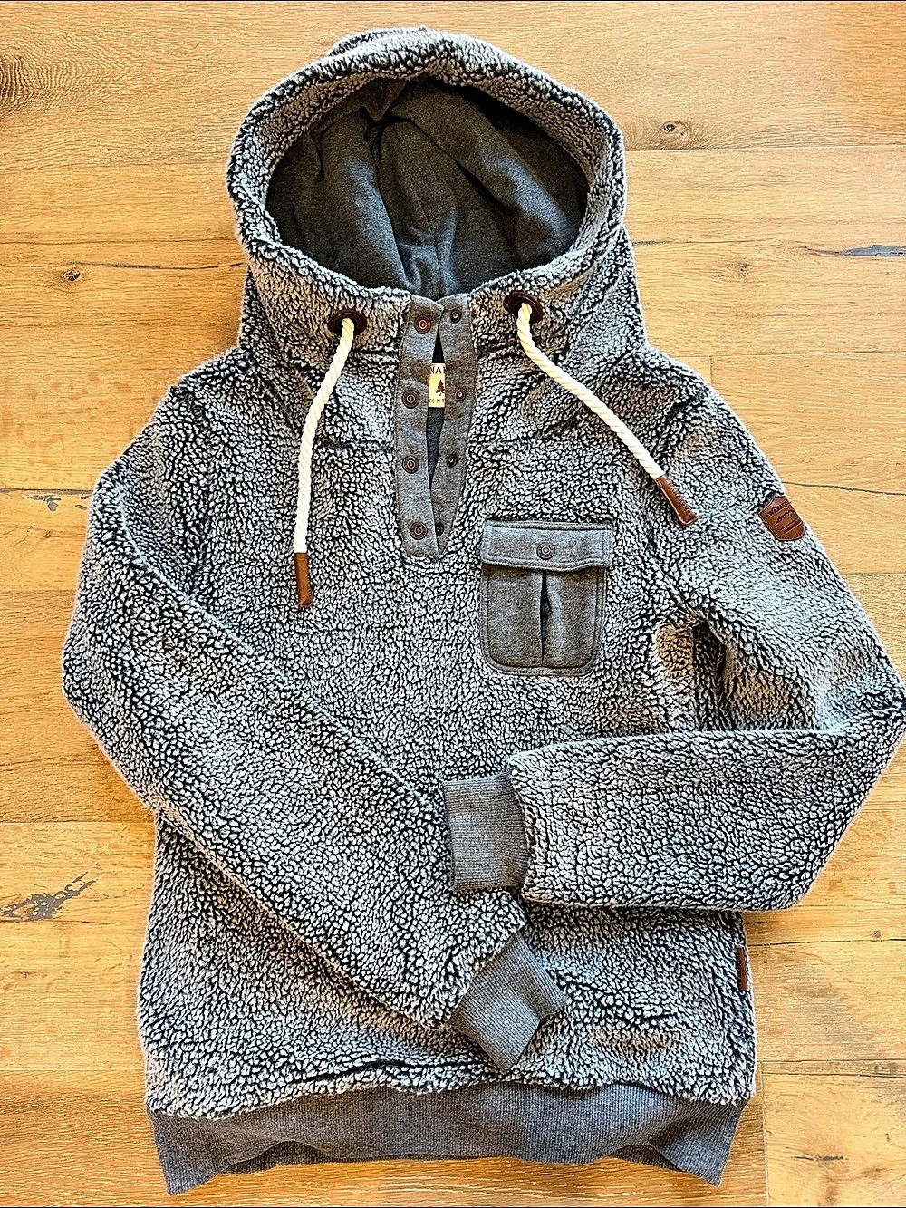 Wanakome Sherpa Hooded Pullover Gray Small Like New
